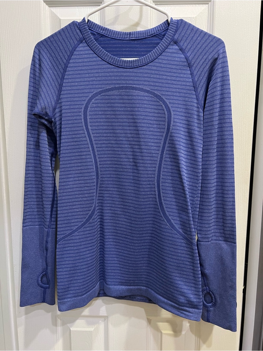 Lululemon Swiftly Tech Long Sleeve size 6